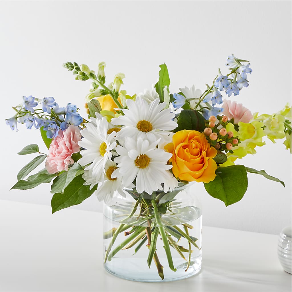 Sun Salutation Bouquet – Flowers From The Heart Auburn, Auburn MI