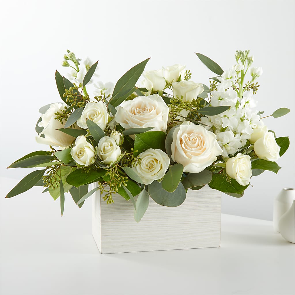 Fresh Linen Box Bouquet – Flowers From The Heart Auburn, Auburn MI
