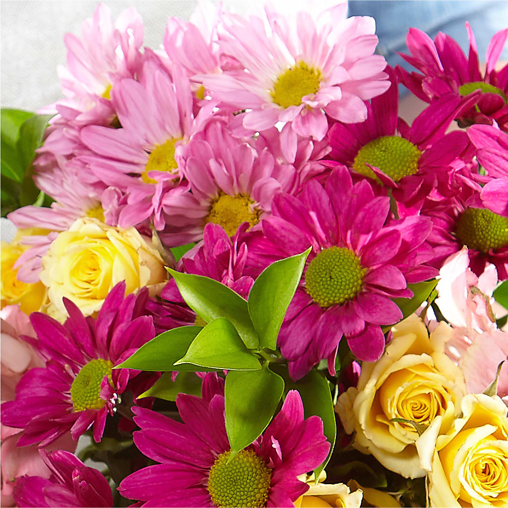 Florist Original Mixed Bouquet – Flowers From The Heart Auburn, Auburn MI