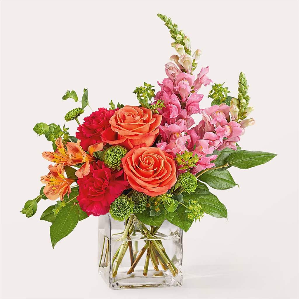 Cosmopolitan Bouquet – Flowers From The Heart Auburn, Auburn MI