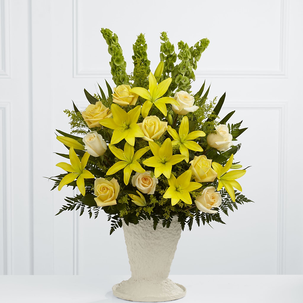 Golden Memories Arrangement – Flowers From The Heart Auburn, Auburn MI