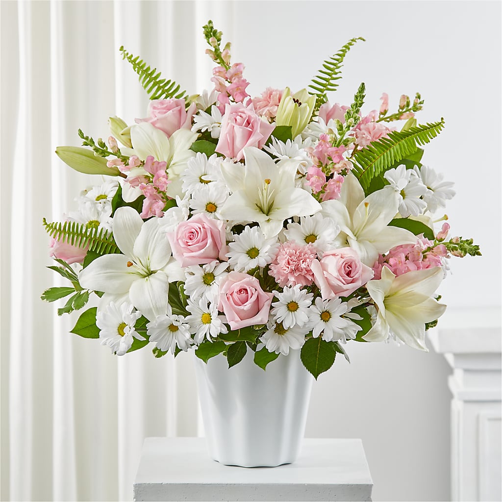 Soft Touch Tabletop Basket – Flowers From The Heart Auburn, Auburn MI