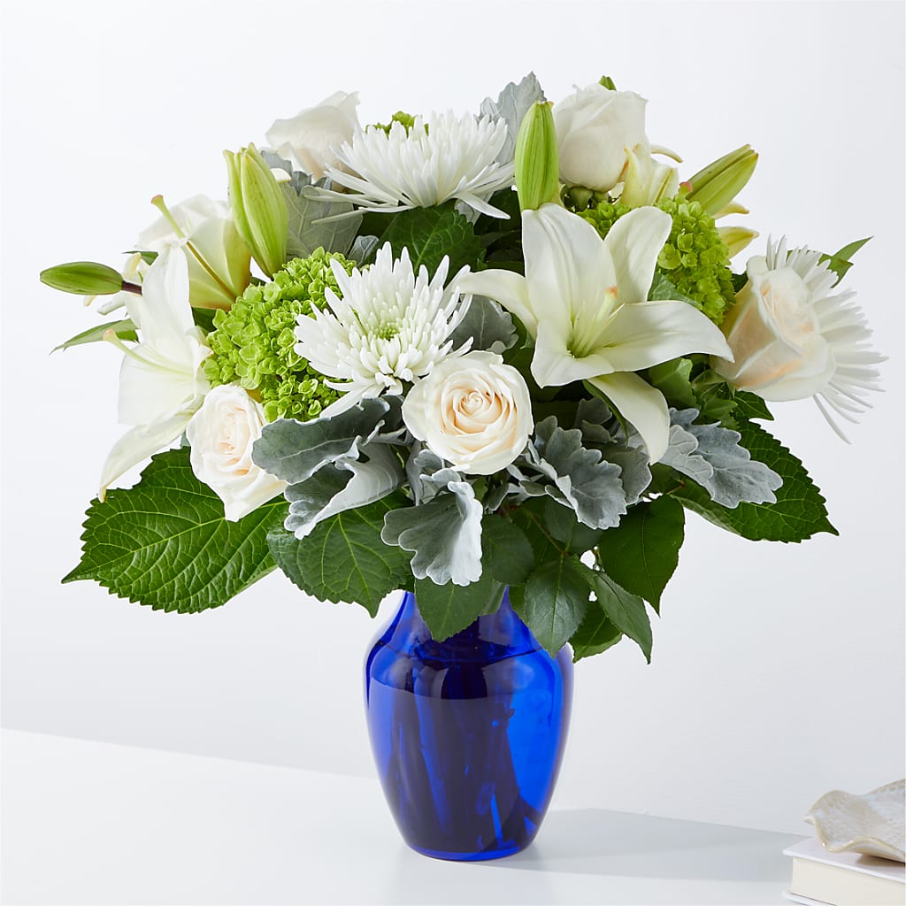 Snowy Dreams Bouquet – Flowers From The Heart Auburn, Auburn MI