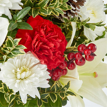 Festive Moments Tree –  Flowers From The Heart Auburn, Auburn MI