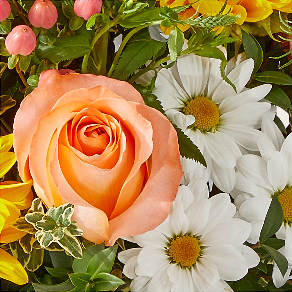 The Good Life Bouquet –  Flowers From The Heart Auburn, Auburn MI