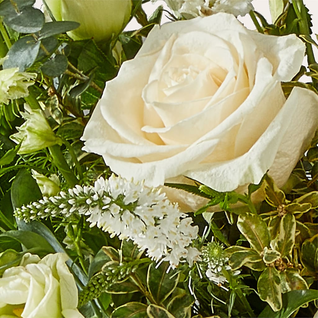 Cashmere Bouquet –  Flowers From The Heart Auburn, Auburn MI