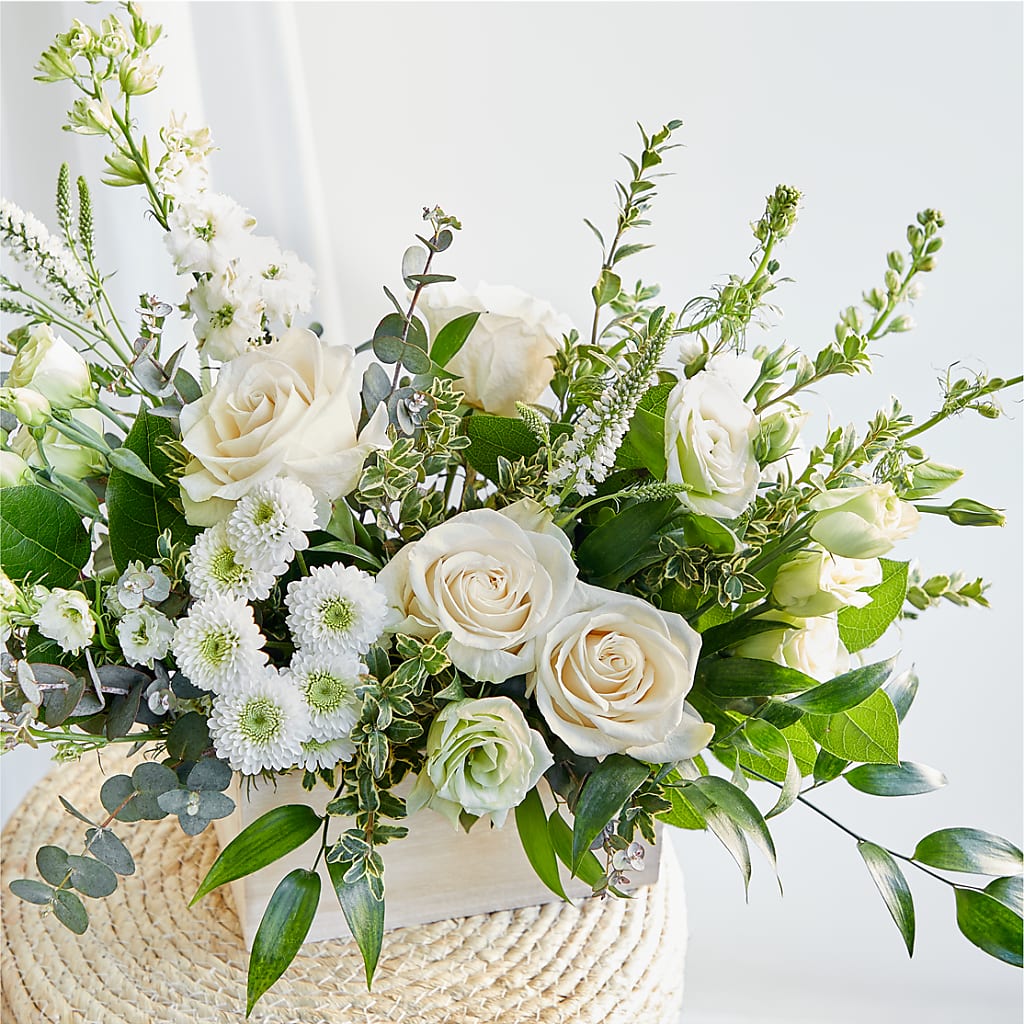 Cashmere Bouquet –  Flowers From The Heart Auburn, Auburn MI