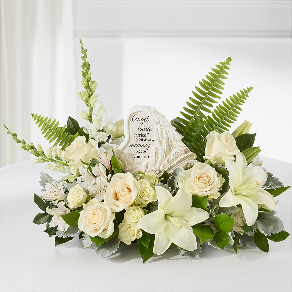 Holding You Close Arrangement –  Flowers From The Heart Auburn, Auburn MI
