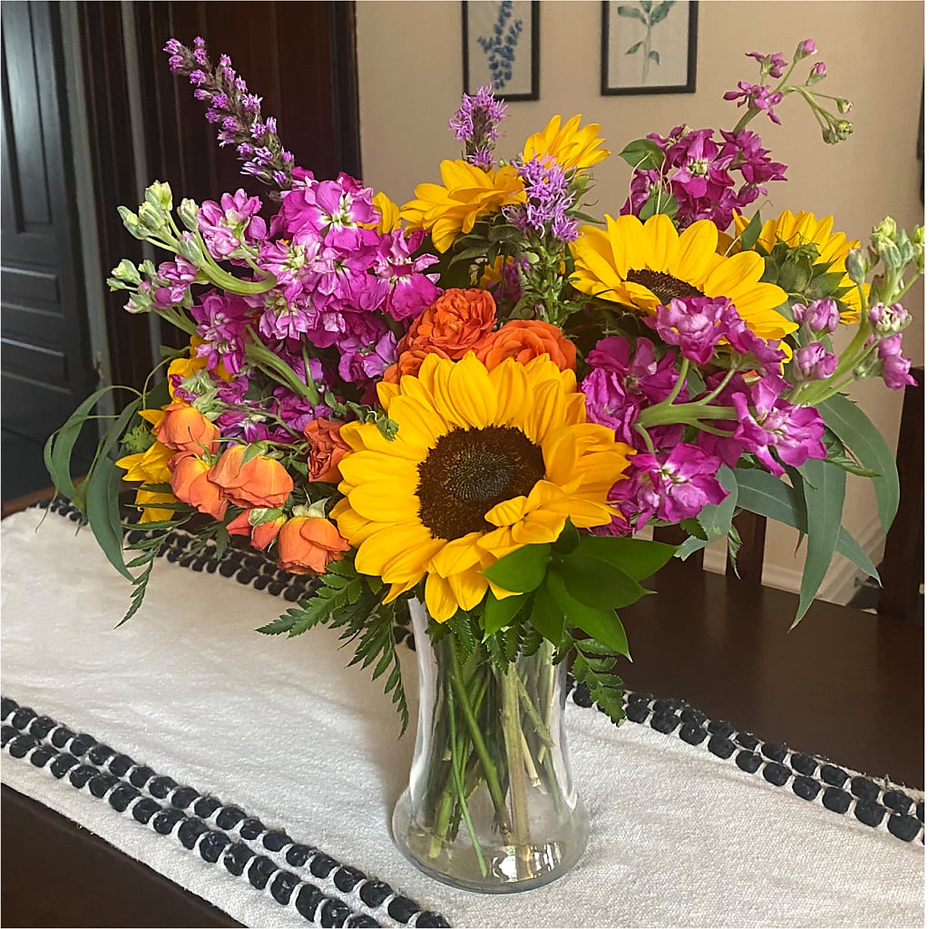 Rays of Life Bouquet –  Flowers From The Heart Auburn, Auburn MI
