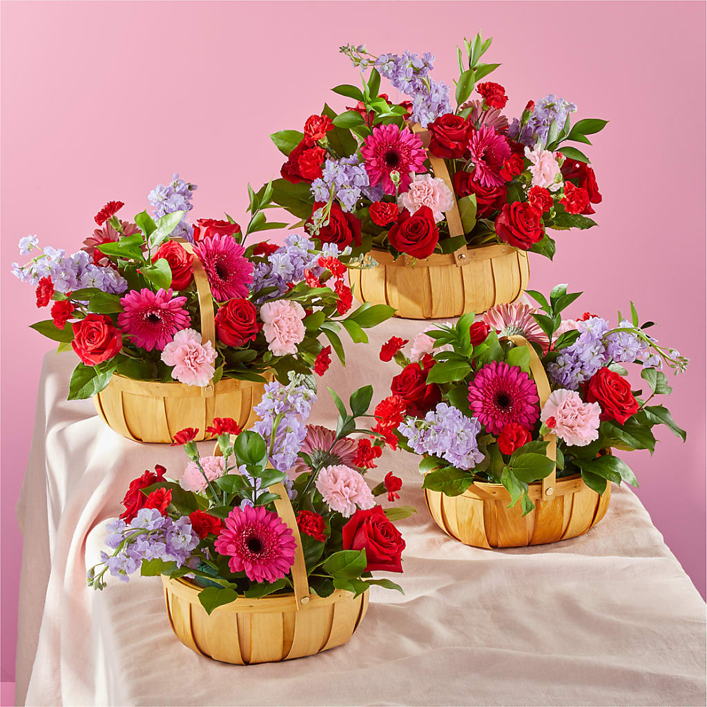 Pink Picnic Basket –  Flowers From The Heart Auburn, Auburn MI