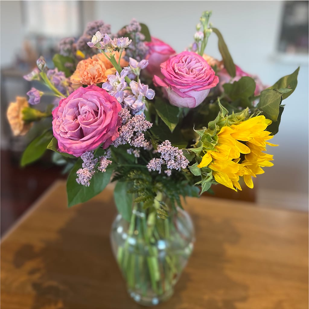 Yellow Brick Road Bouquet –  Flowers From The Heart Auburn, Auburn MI
