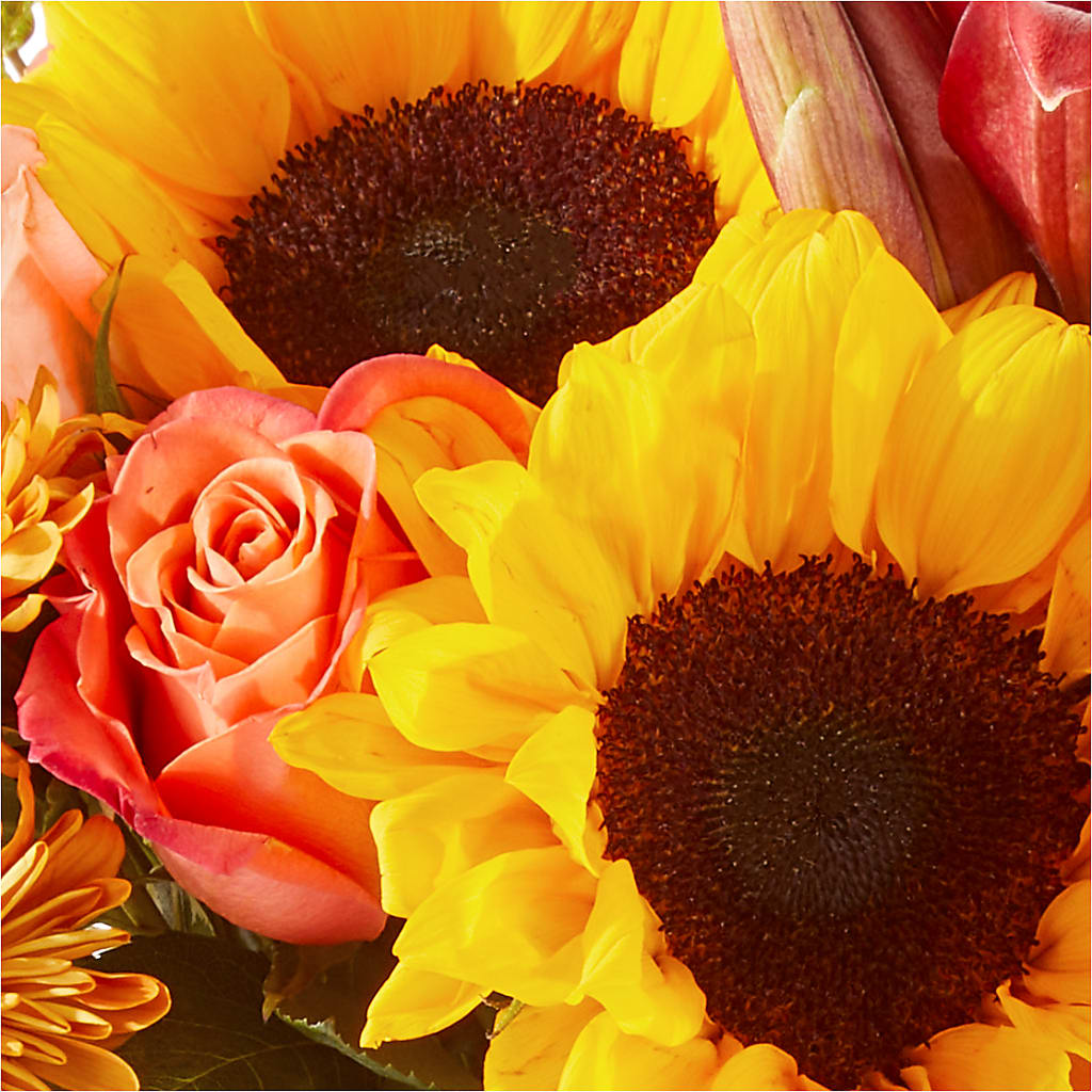 Acorn Lane Bouquet –  Flowers From The Heart Auburn, Auburn MI
