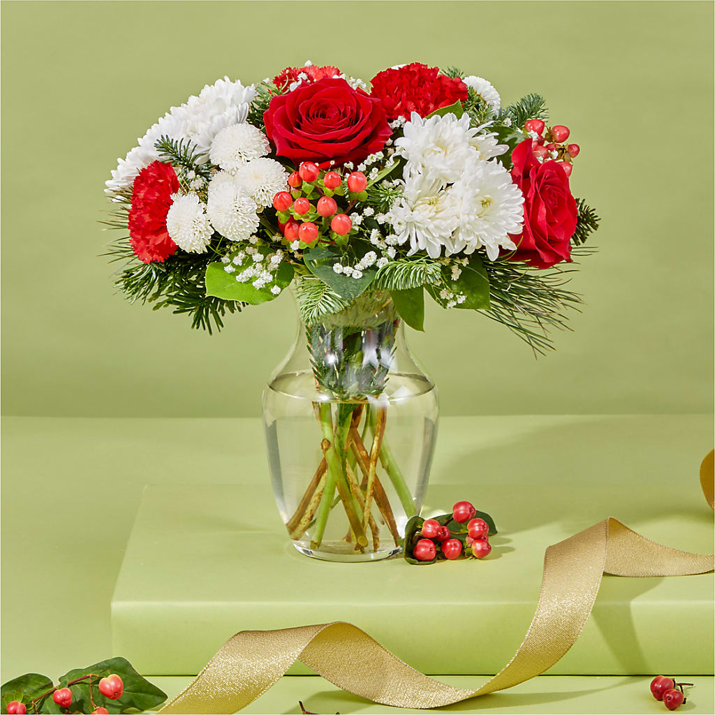Chance of Flurries Bouquet –  Flowers From The Heart Auburn, Auburn MI