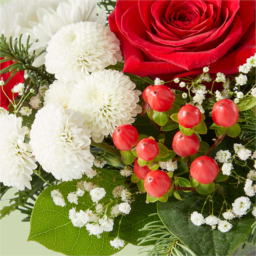 Chance of Flurries Bouquet –  Flowers From The Heart Auburn, Auburn MI