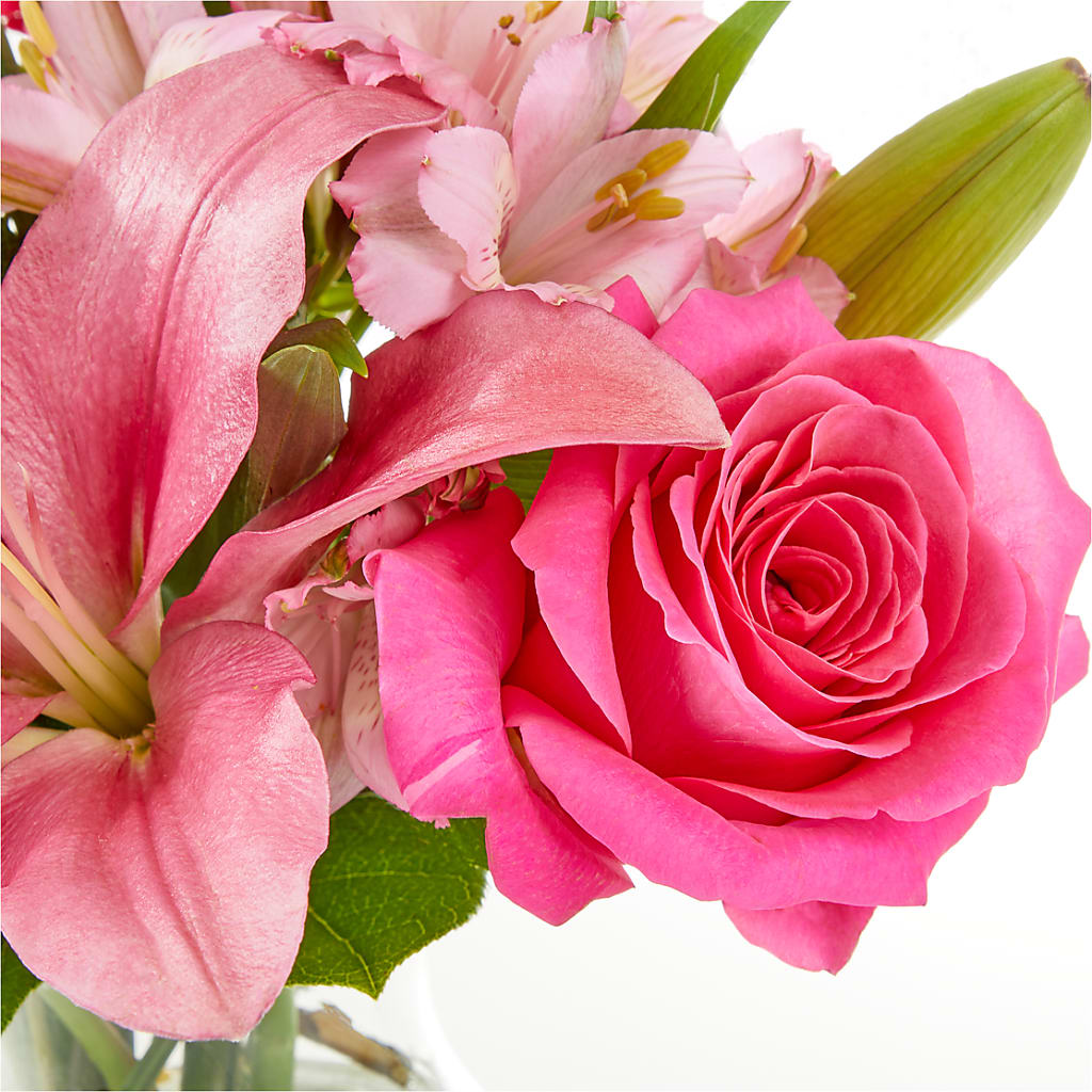 Lots of Love Bouquet –  Flowers From The Heart Auburn, Auburn MI