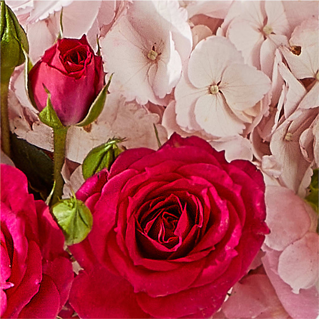 Glitz & Glam Bouquet –  Flowers From The Heart Auburn, Auburn MI