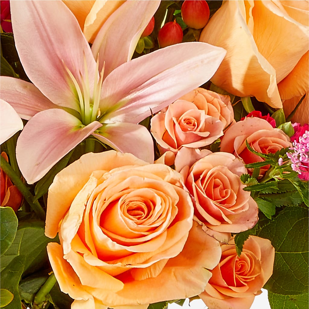 Bisous Bouquet –  Flowers From The Heart Auburn, Auburn MI