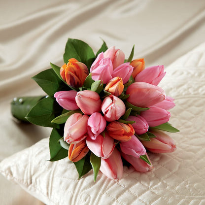 Embraceable Bouquet –  Flowers From The Heart Auburn, Auburn MI